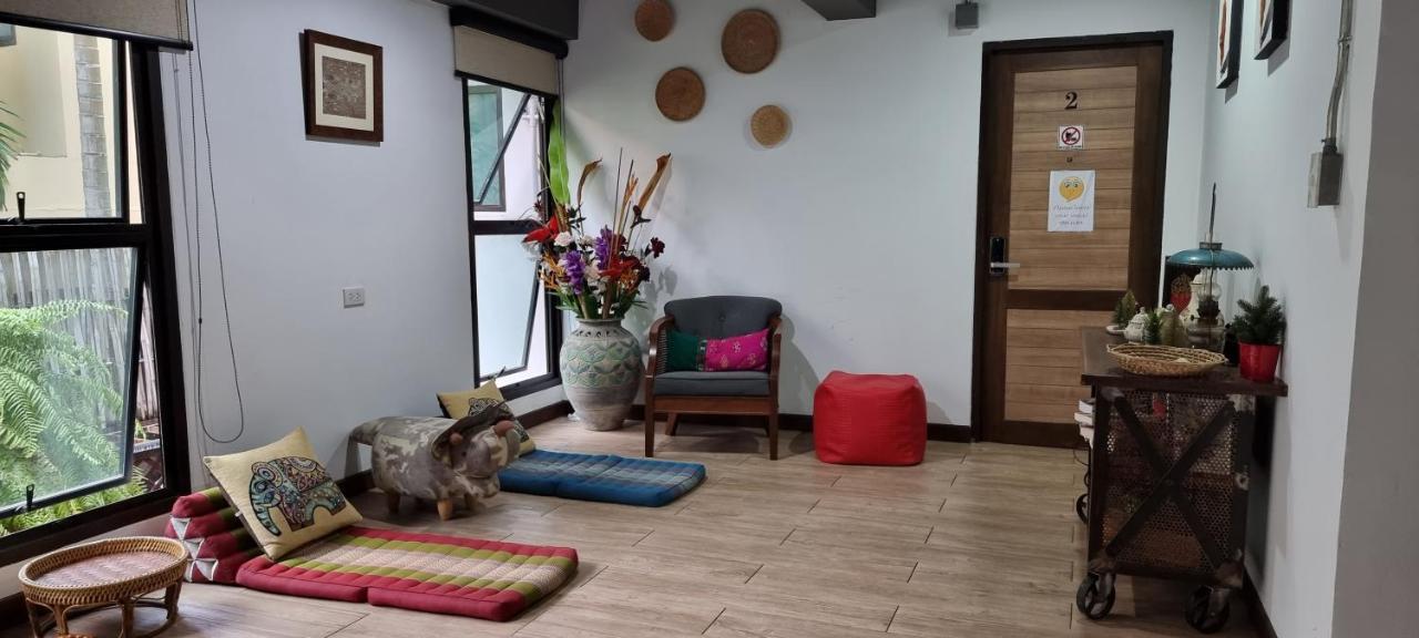 Hotel 33 Poshtel (Adults Only) Chiang Mai Exterior foto
