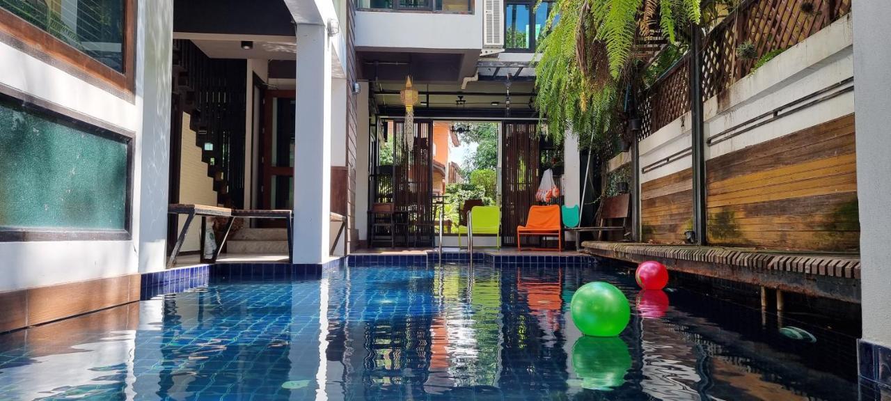Hotel 33 Poshtel (Adults Only) Chiang Mai Exterior foto