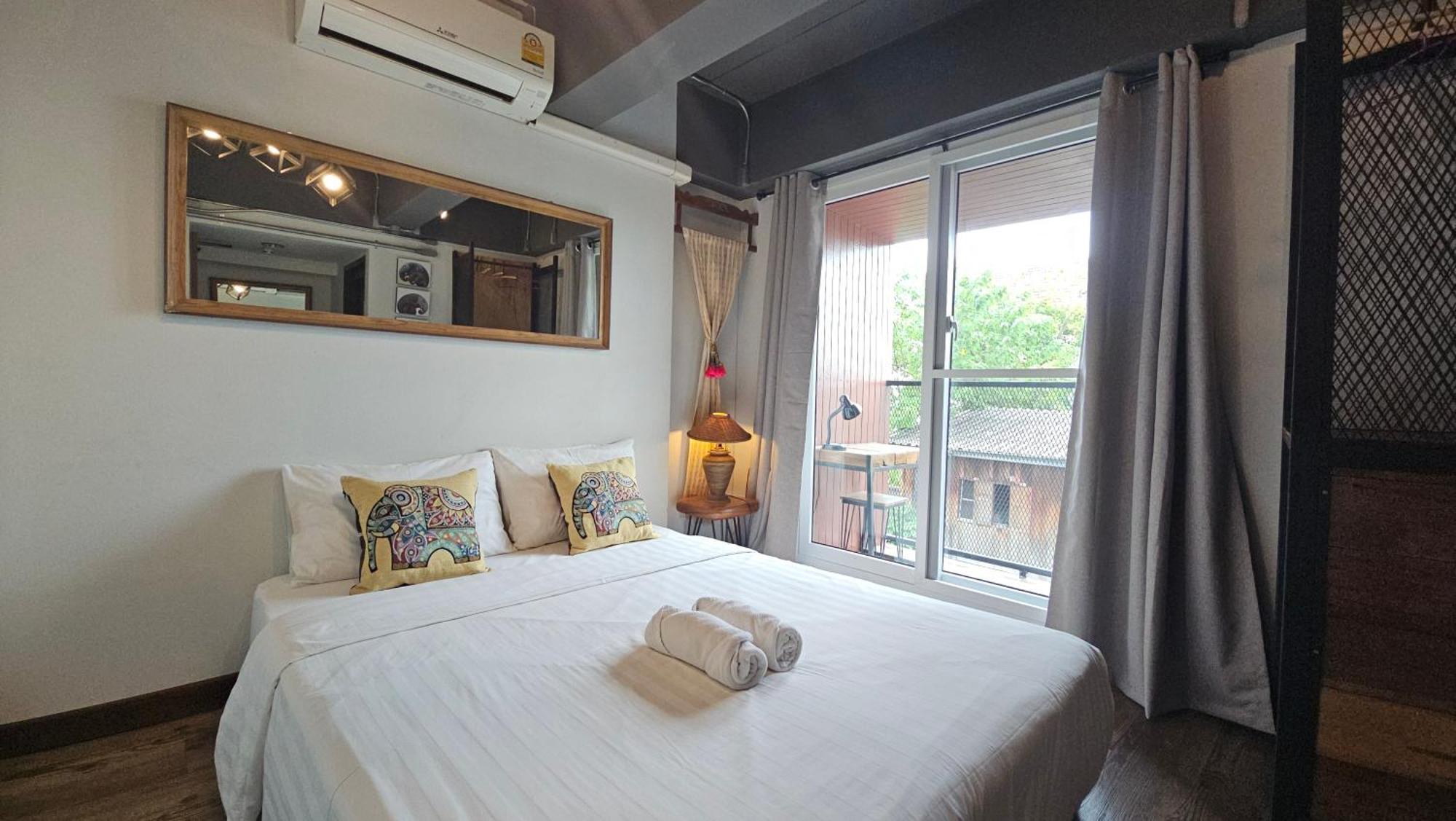 Hotel 33 Poshtel (Adults Only) Chiang Mai Exterior foto